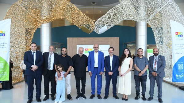 أبطال «أهل الخطايا» في مستشفى الناس