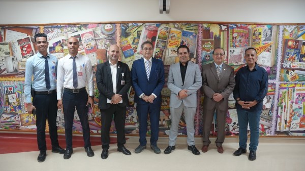  المهندس أحمد عقل والدكتور خالد العروسي في مستشفى الناس 