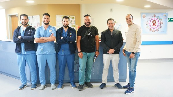 محمد خميس في مستشفى الناس