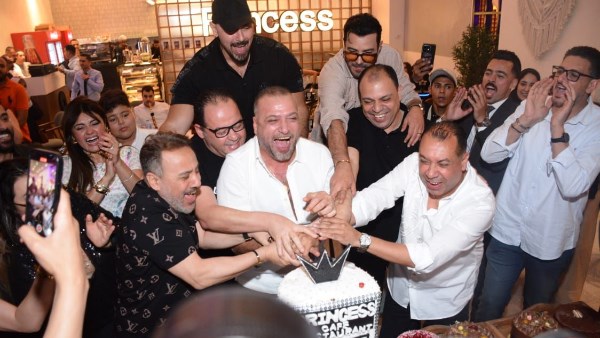  نجوم الفن