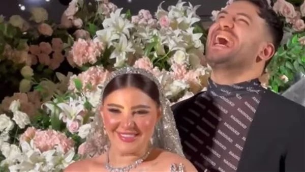 مسلم وزوجته
