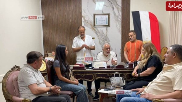  أشرف زكي يحقق مع آية سماحة بعد إساءتها للفنانة مشيرة إسماعيل