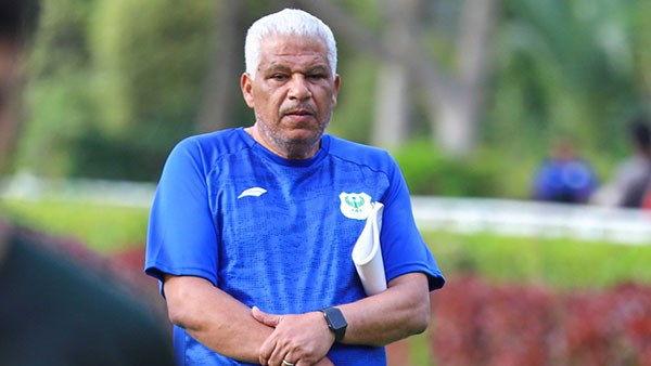 ميمي عبدالرازق