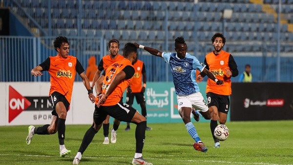بيراميدز وفاركو 