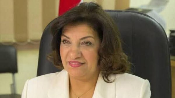 النائبة إيفيلين متى