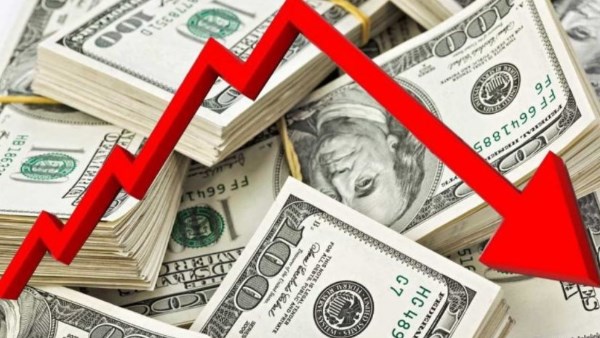تراجع سعر الدولار الأمريكي