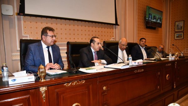 وزير الشئون النيابية 