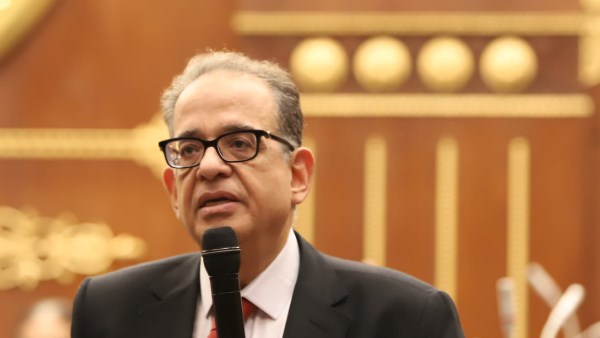 المستشار طارق عبدالعزيز
