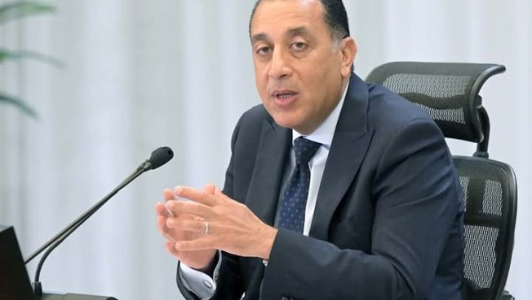 رئيس الوزراء يصل الجابون للمشاركة في حفل تنصيب الرئيس بريس نجيما