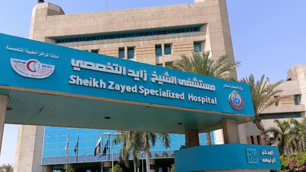 انجاز جديد.. الصحة تعلن نجاح جراحة دقيقة لإزالة ورم من فك مريضة بالشيخ زايد