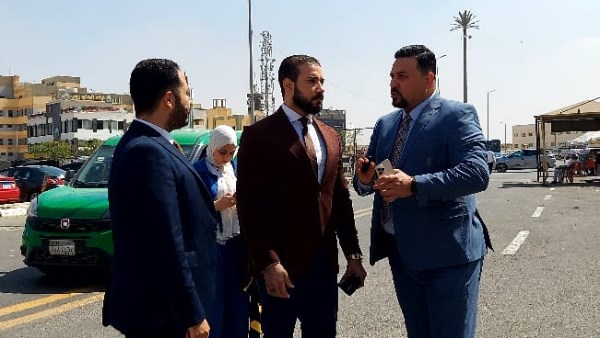 «مش هسيب حقها».. الداعية عبدالله رشدي يصل المحكمة لحضور محاكمة طبيب تسبب فى وفاة زوجته