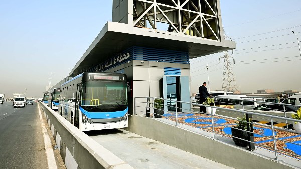 «يعادل 5 ميكروباصات».. كل ما تريد معرفته عن الأتوبيس الترددي BRT على الطريق الدائري