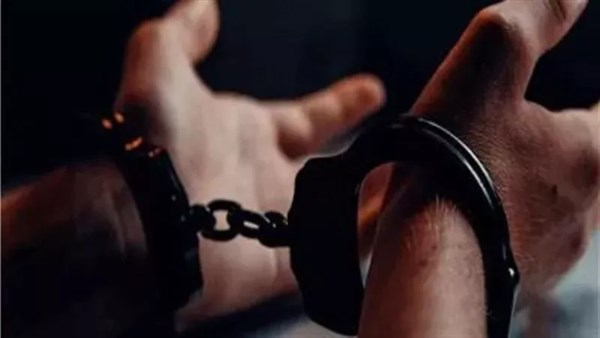 القبض على سائق ميكروباص