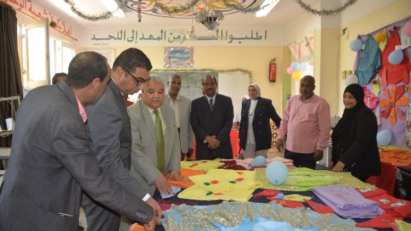 نائب محافظ الأقصر يفتتح فصول متعددى الإعاقة 