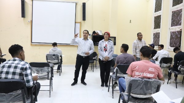 رئيس جامعه الاقصر تتابع امتحانات نهايه العام 