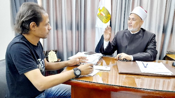 وكيل وزارة الأوقاف مع محرر بصراحة وكيل وزارة الأوقاف مع محرر بصراحة