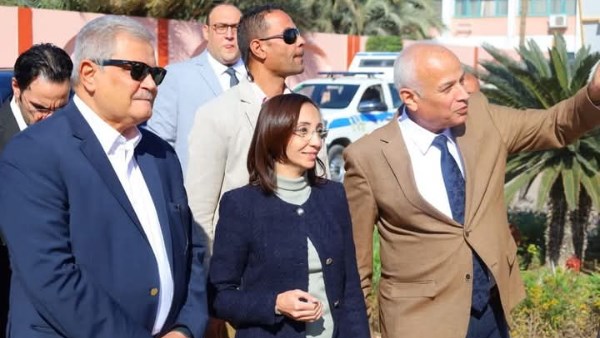 متابعه مياة البحيرة متابعه مياة البحيرة