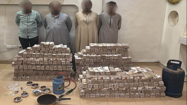 4 أشخاص مقيمين بمحافظة أسوان