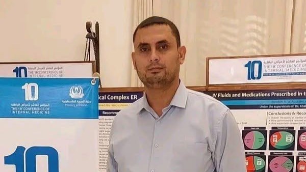 الطبيب أيمن سليمان أبو طير