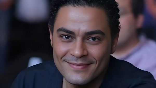 الشاعر نادر عبد الله