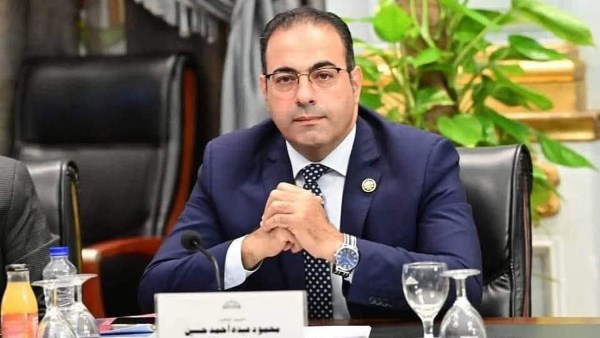 رئيس لجنة الشباب والرياضة