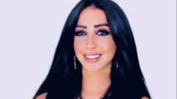المذيعة “هانا” 