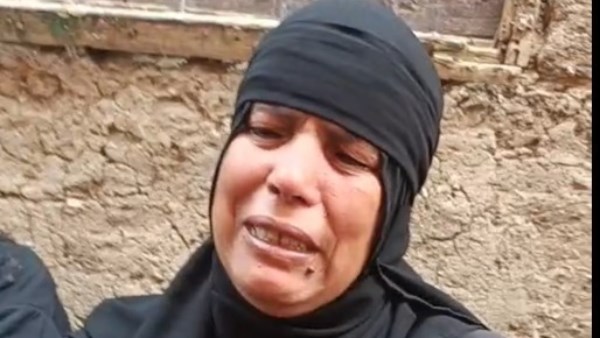 انهيار والدة أدهم سائق ميكروباص حادث الإقليمي بعد وفاته مع خطيبته