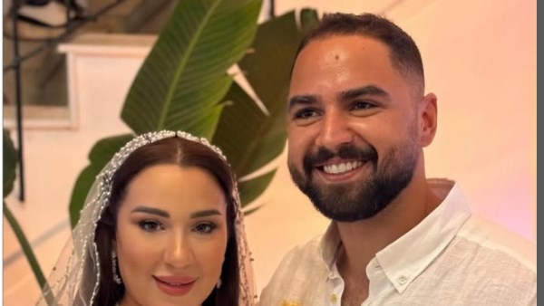 «قرار جه بعد فترة كبيرة».. أسما شريف منير تفاجئ الجمهور بزواجها من خارج الوسط الفني