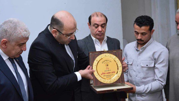«درع ومساعدة مالية».. حماة الوطن يقدم واجب العزاء في وفاة شهيد الشهامة بالشرقية 