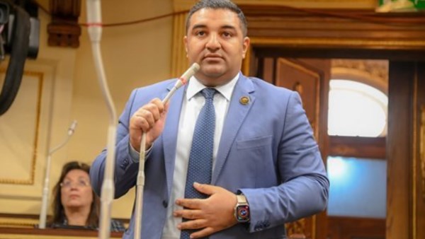 النائب محمود عصام: التوترات بمنطقة الشرق الأوسط "مقلقة".. وأمن مصر خط أحمر للجميع