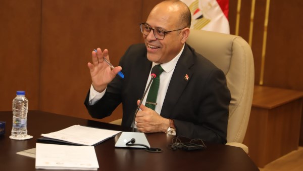 وزير العمل: لا تهاون في حقوق عمالنا بالخارج.. وهناك تواصل دائم لتذليل العقبات