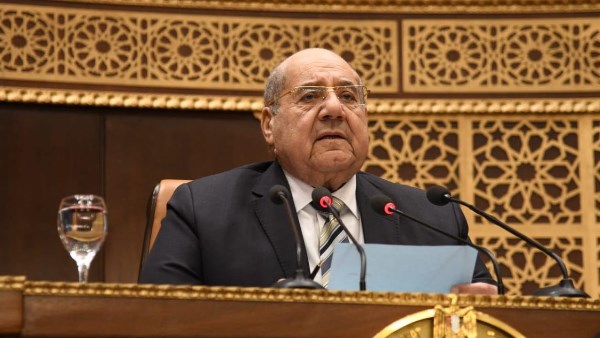 رئيس الشيوخ يحيل عددا من تقارير اللجان النوعية إلى الحكومة