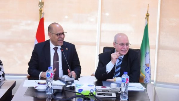 جانب من الاجتماع 