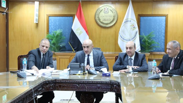 تحويل الطلاب المتورطين فى وقائع غش بامتحانات الثانوية إلى لجان خاصة
