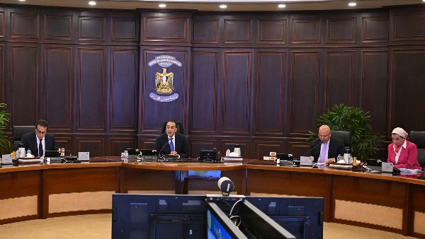 رئيس الوزراء: مصر تستأنف ضخ الغاز للمصانع المتوقفة الجمعة المقبلة