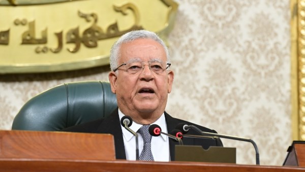 النواب يوافق على تعديل الضريبة المضافة على السجائر والكحوليات