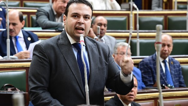 النائب عبدالمنعم إمام لـ النواب: طريق الإقليمي بسميه طريق الآخرة مش  طريق المـوت