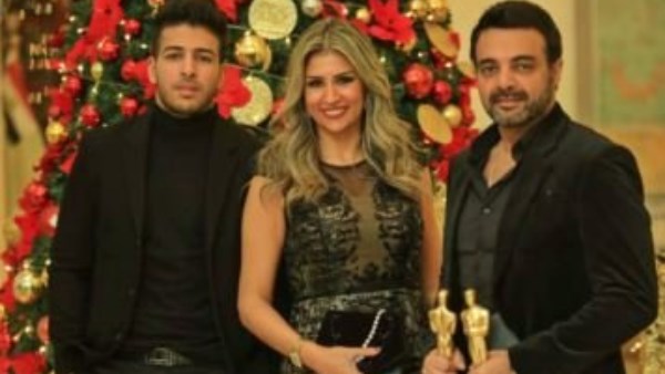 آيات أباظة وعائلتها