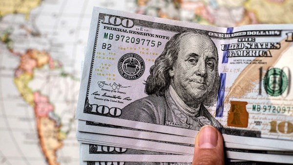 سعر الدولار اليوم 