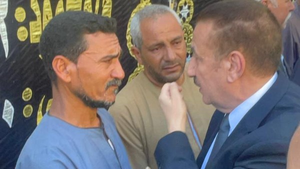 محافظ المنوفية يؤدي واجب العزاء