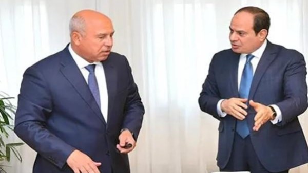الرئيس عبدالفتاح السيسي والفريق كامل الوزير