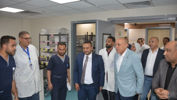 محافظ الأقصر يتفقد اعمال التطوير بمستشفى الكرنك 