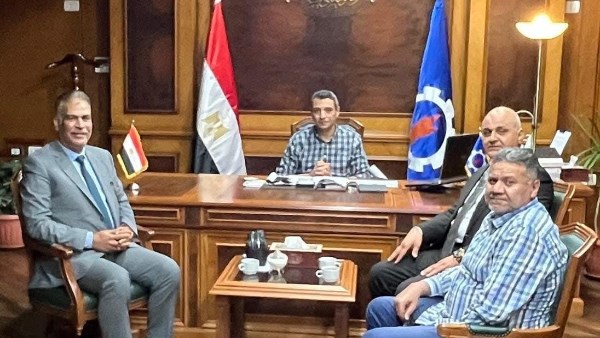 محافظ السويس يلتقي مجلس إدارة نادي منتخب السويس ونقابة المحامين محافظ السويس يلتقي مجلس إدارة نادي منتخب السويس ونقابة المحامين
