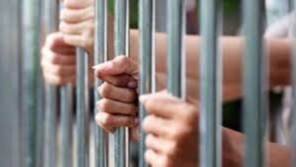 حبس اب قتل نجله بالبحيرة 4 ايام حبس اب قتل نجله بالبحيرة 4 ايام