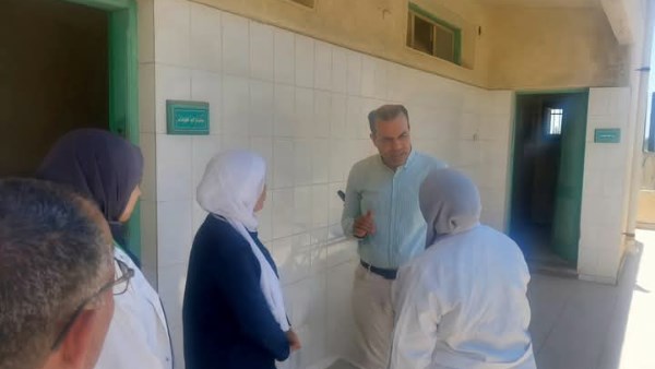 زيارة مفاجئة وكيل وزارة الصحة ابوحمص 