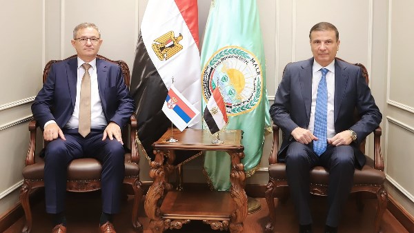 علاء فاروق وزير الزراعة و الصربي "دراجون جلاموتشيتش"
