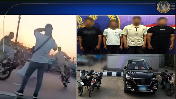 قائدى سيارة وبعض الدراجات النارية