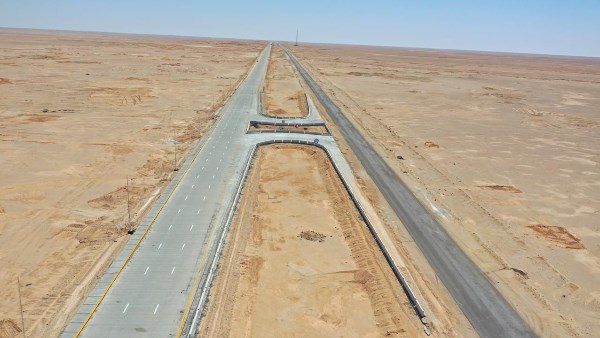  طريق سيوة -مطروح