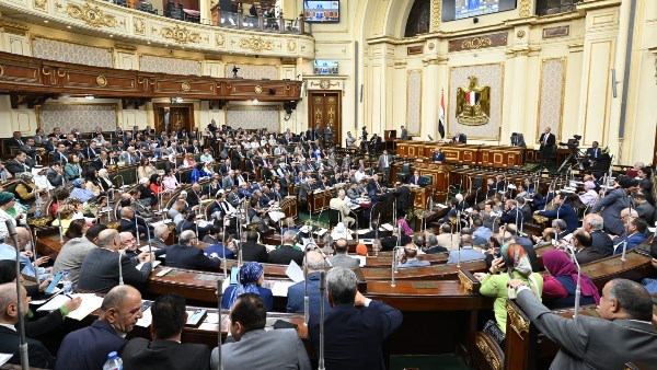 جانب من الجلسة العامة للبرلمان اثناء مناقشة الايجار القديم 