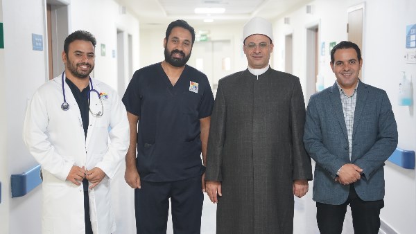 هشام عبد العزيز في مستشفى الناس هشام عبد العزيز في مستشفى الناس